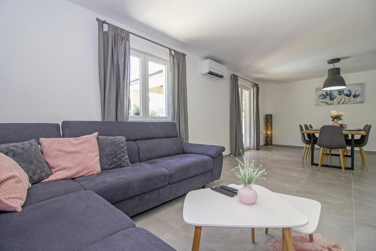 ŽminjNatascha In Pamici - Haus Fuer 6 Personen别墅 外观 照片